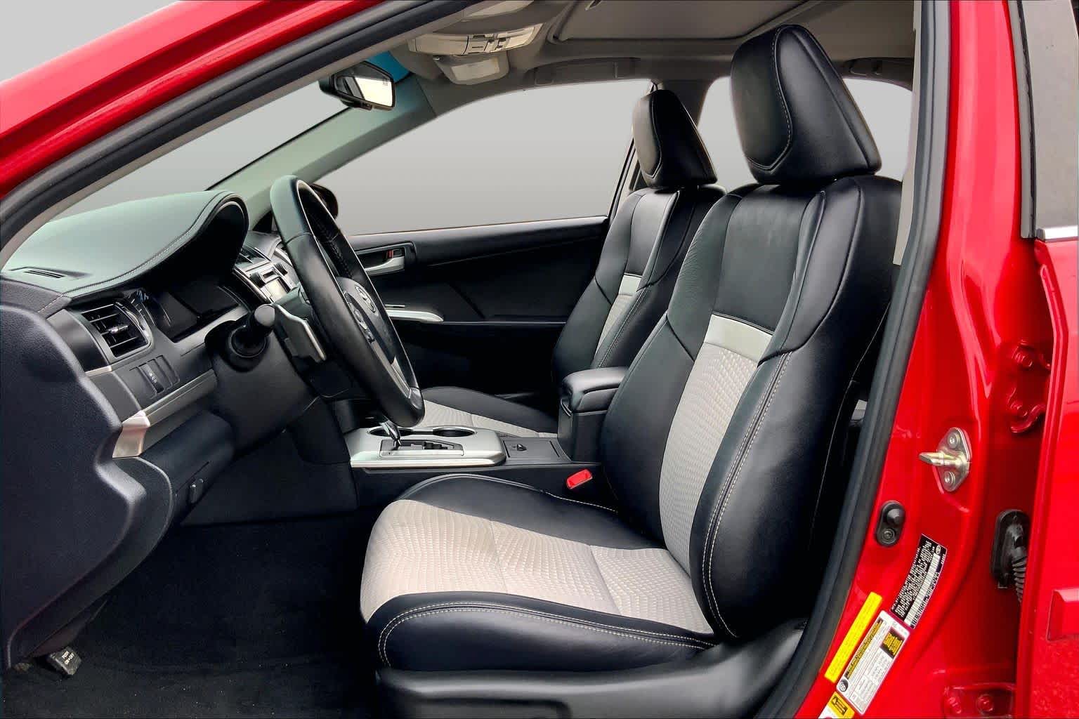 2014 Toyota Camry SE Barcelona Red Metallic at Lexus Southwest Houston