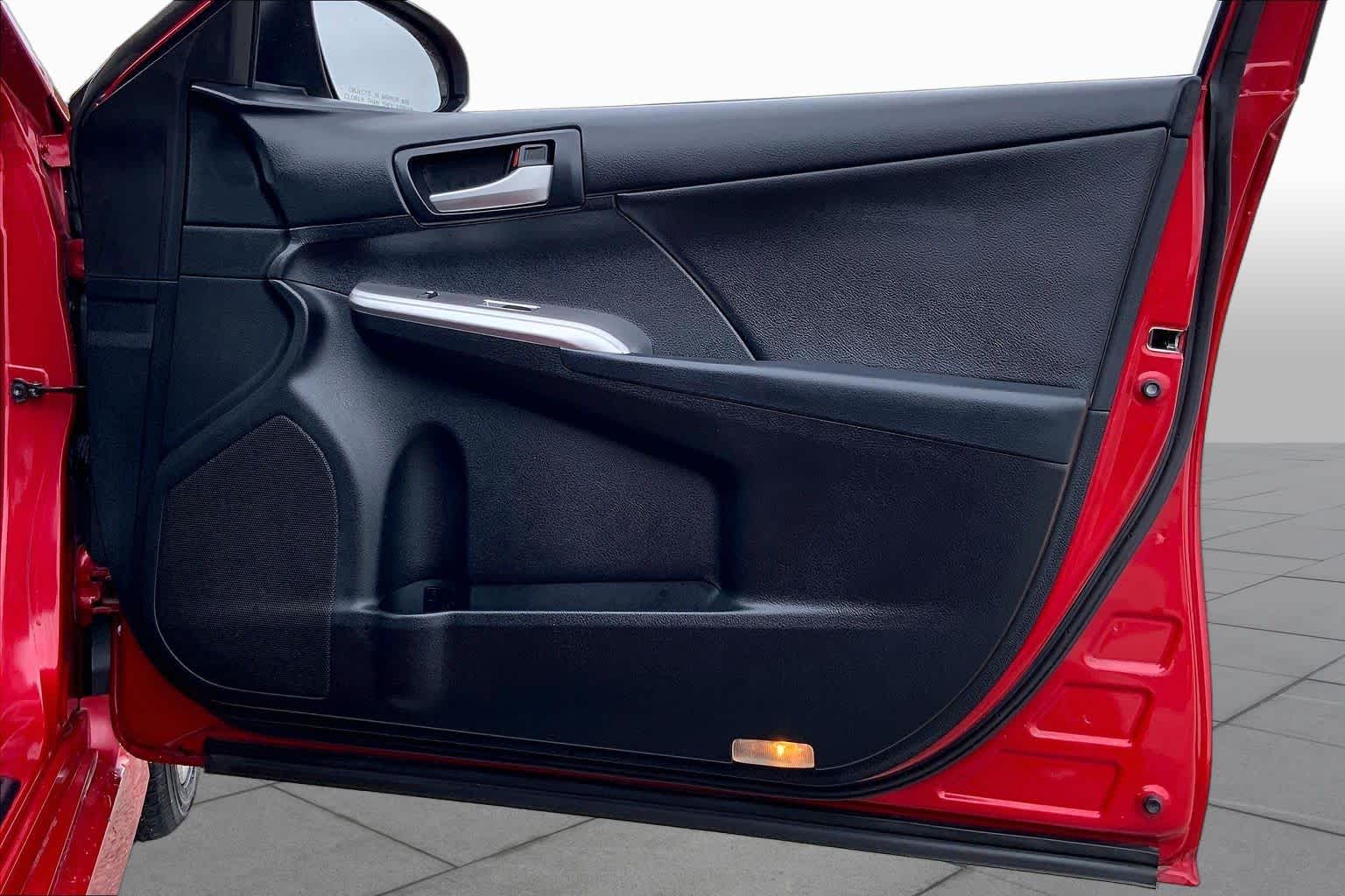 2014 Toyota Camry SE Barcelona Red Metallic at Lexus Southwest Houston