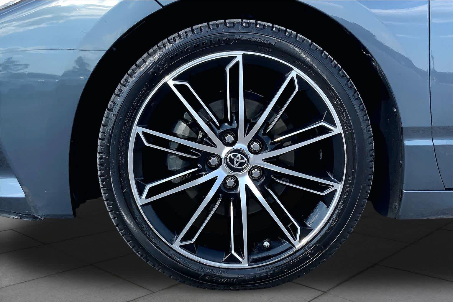 2019 Toyota Avalon Touring Harbor Gray Metallic at Group 1 Toyota Southwest