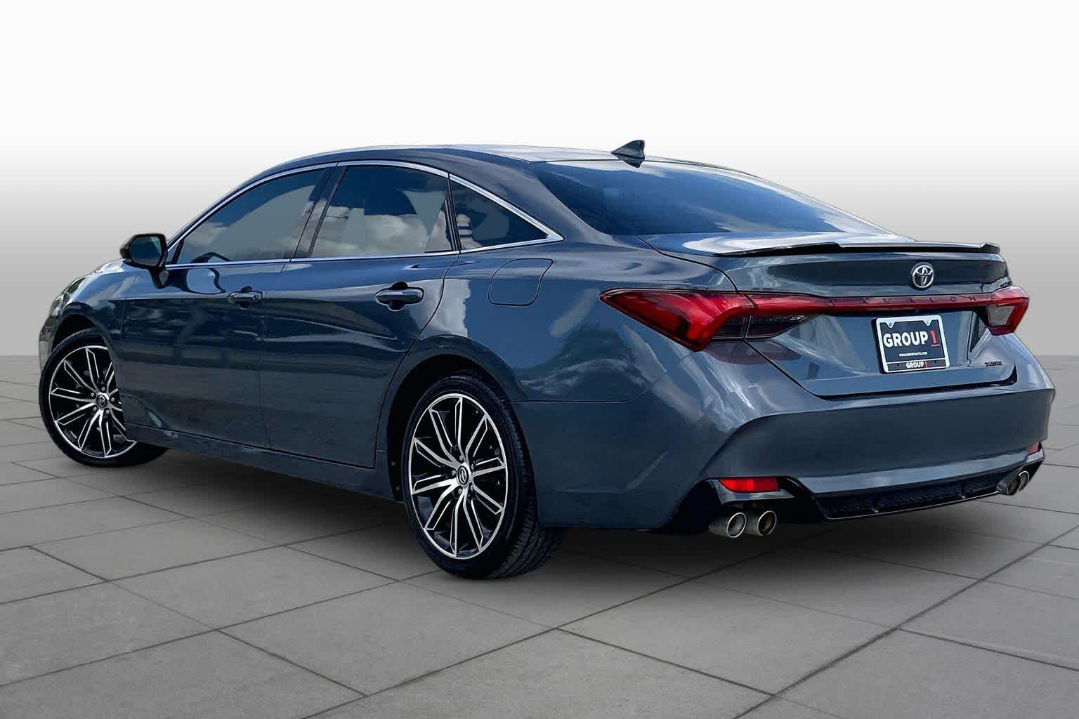 2019 Toyota Avalon XSE Harbor Gray Metallic at Group 1 Toyota Southwest