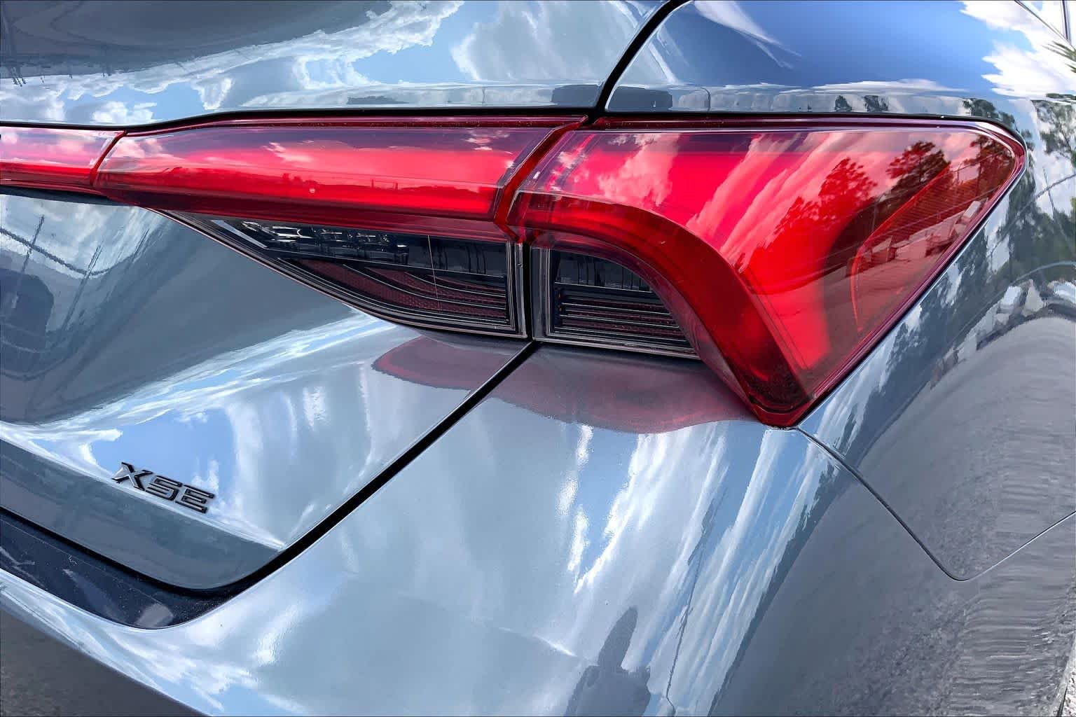 2019 Toyota Avalon XSE Harbor Gray Metallic at Group 1 Toyota Southwest