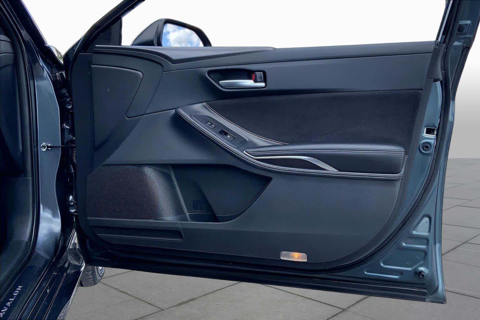 2019 Toyota Avalon XSE Harbor Gray Metallic at Group 1 Toyota Southwest