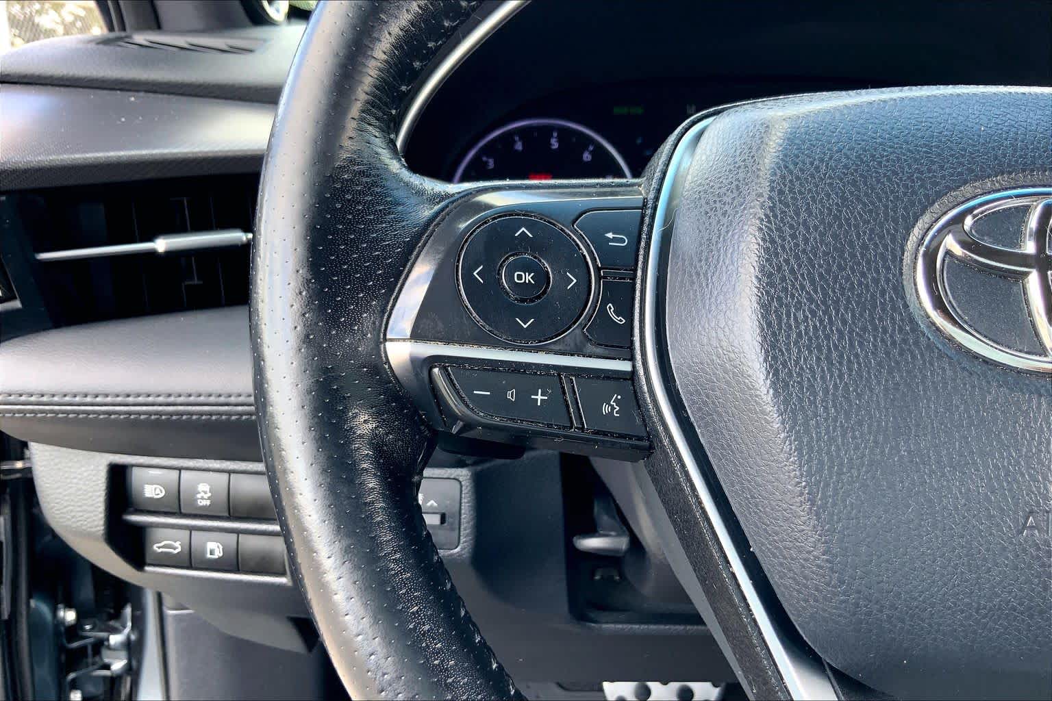 2019 Toyota Avalon XSE Harbor Gray Metallic at Group 1 Toyota Southwest