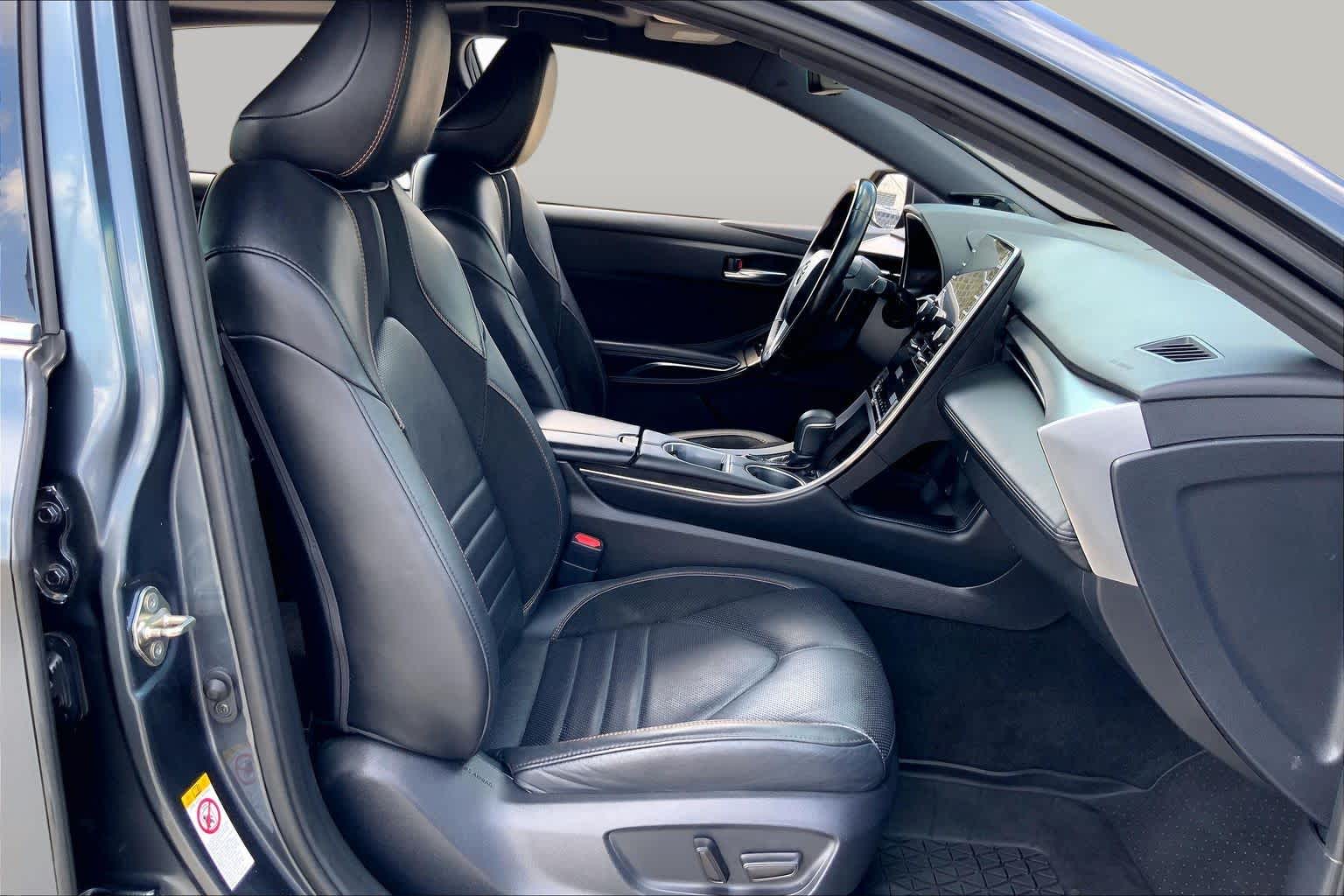 2019 Toyota Avalon XSE Harbor Gray Metallic at Group 1 Toyota Southwest