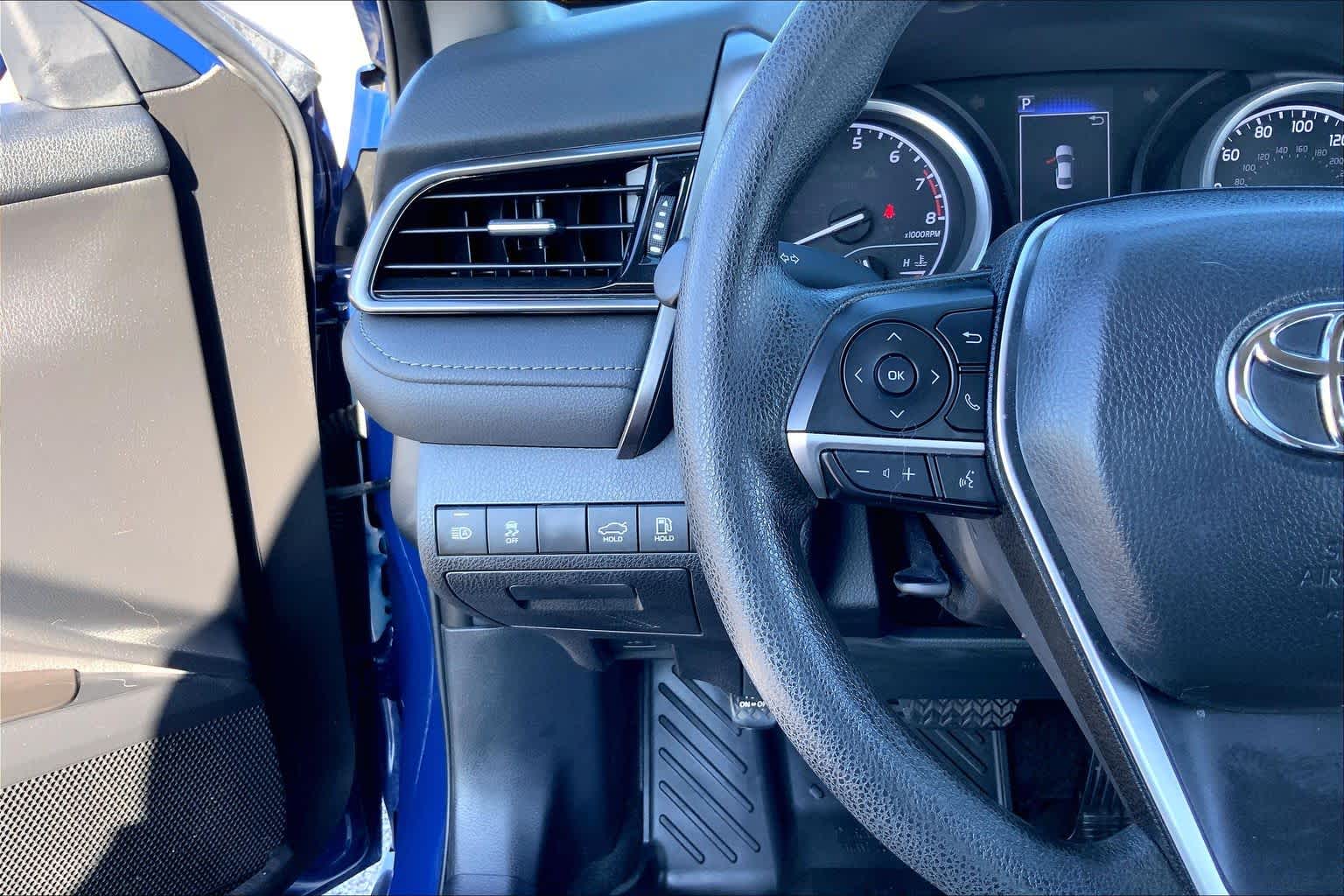 2023 Toyota Camry photo 23 of 36
