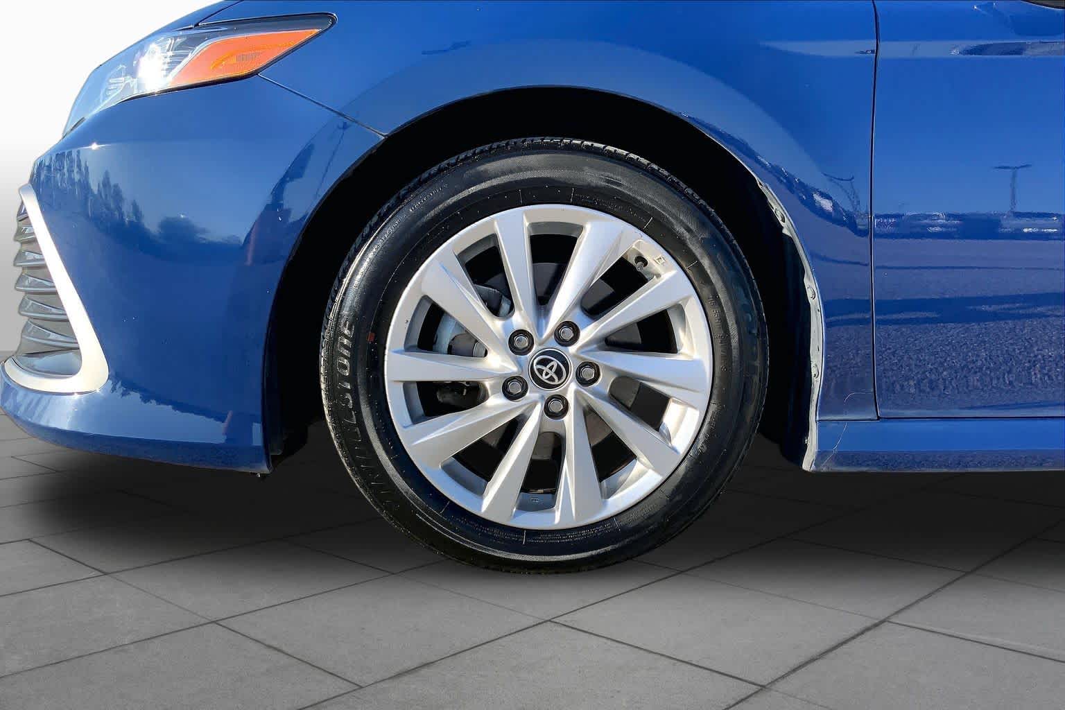 2023 Toyota Camry photo 11 of 36