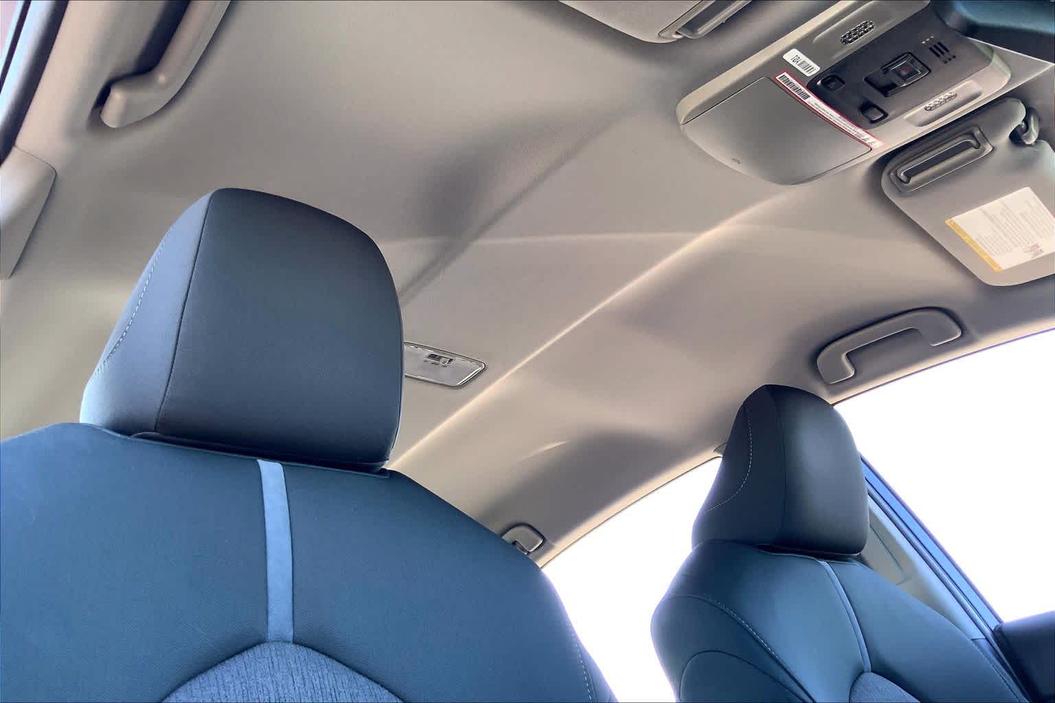 2023 Toyota Camry photo 14 of 36