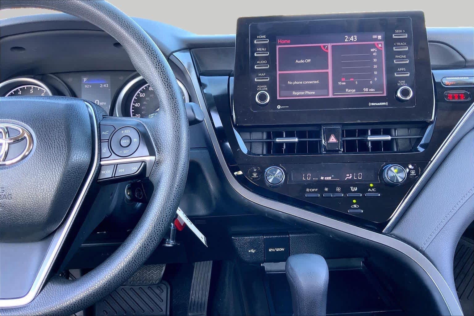 2023 Toyota Camry photo 7 of 36