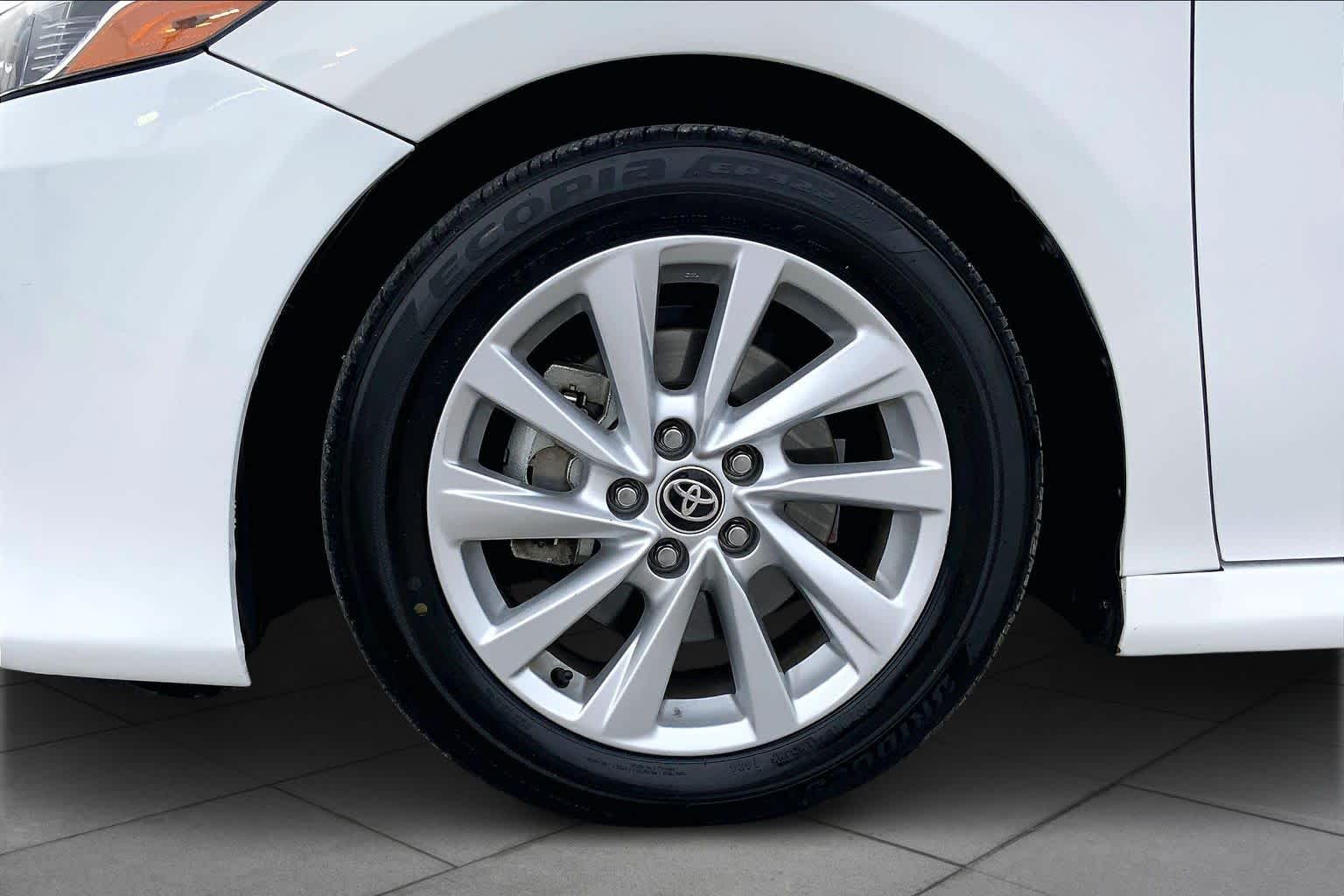 2024 Toyota Camry photo 11 of 35