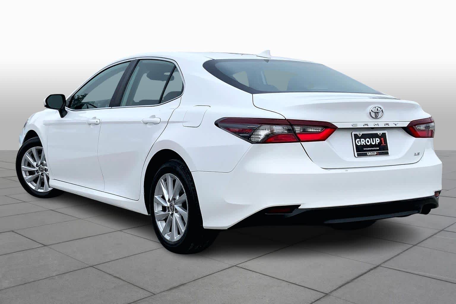 2024 Toyota Camry photo 12 of 35