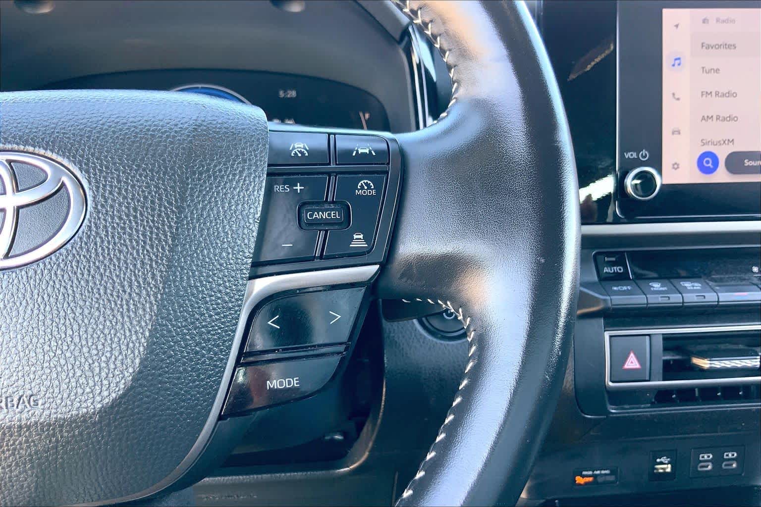 2025 Toyota Camry SE Ice Cap at Group 1 Toyota Southwest