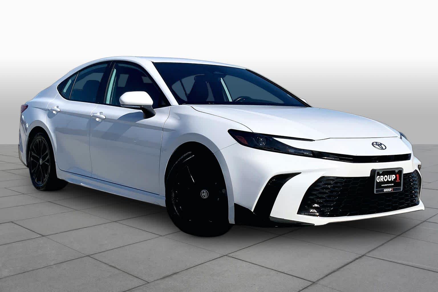 2025 Toyota Camry SE Ice Cap at Group 1 Toyota Southwest