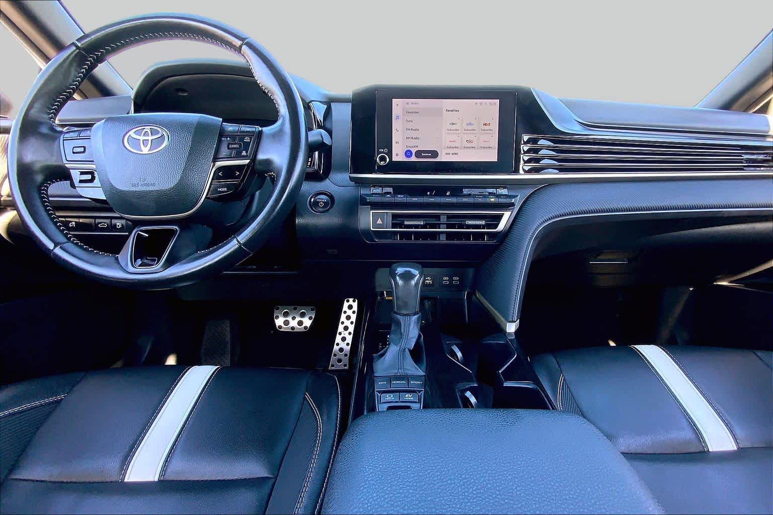 2025 Toyota Camry SE Ice Cap at Group 1 Toyota Southwest