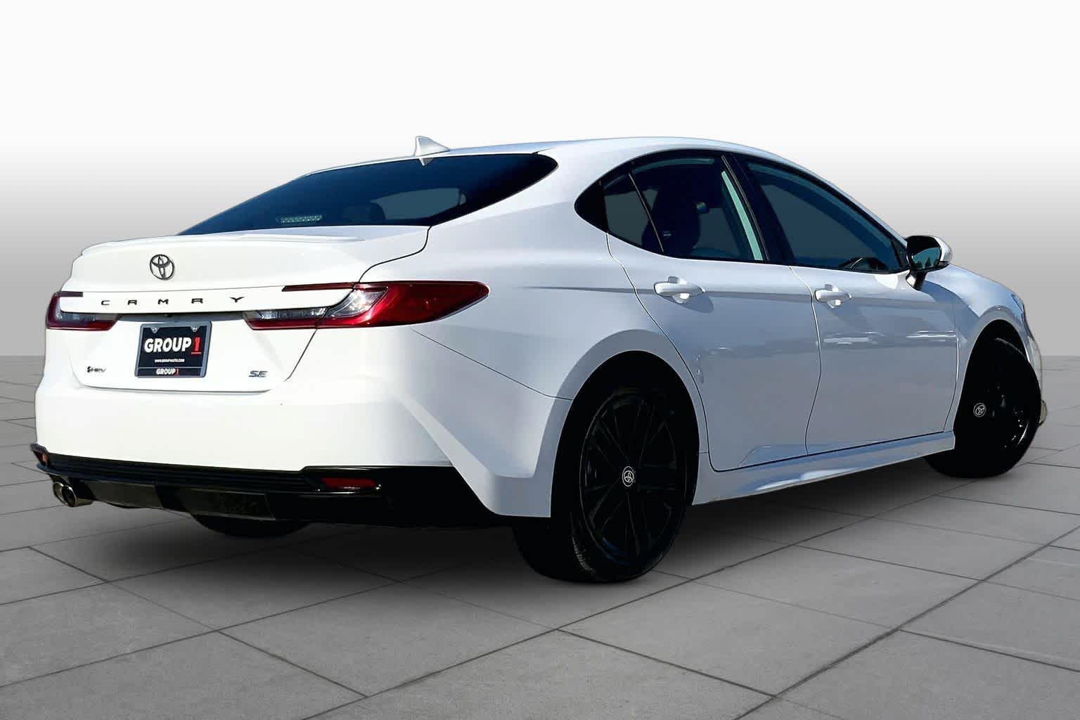 2025 Toyota Camry SE Ice Cap at Group 1 Toyota Southwest