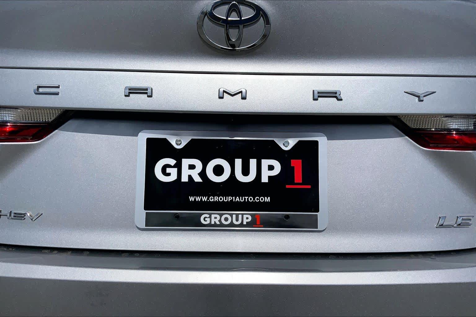 2025 Toyota Camry photo 10 of 36