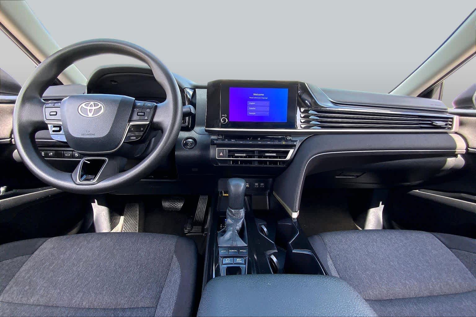 2025 Toyota Camry photo 15 of 36