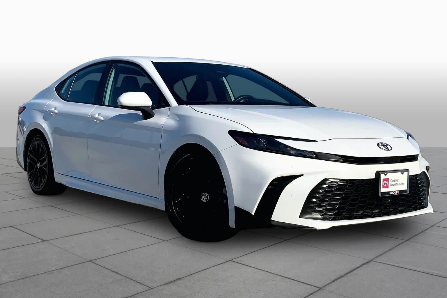 2025 Toyota Camry SE Ice Cap at Group 1 Toyota Southwest