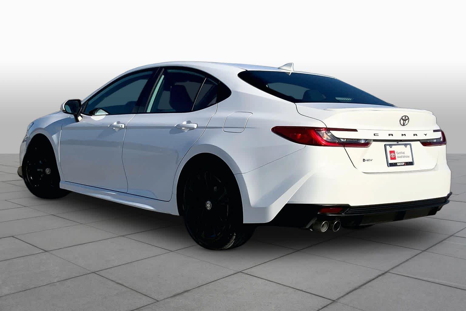 2025 Toyota Camry SE Ice Cap at Group 1 Toyota Southwest