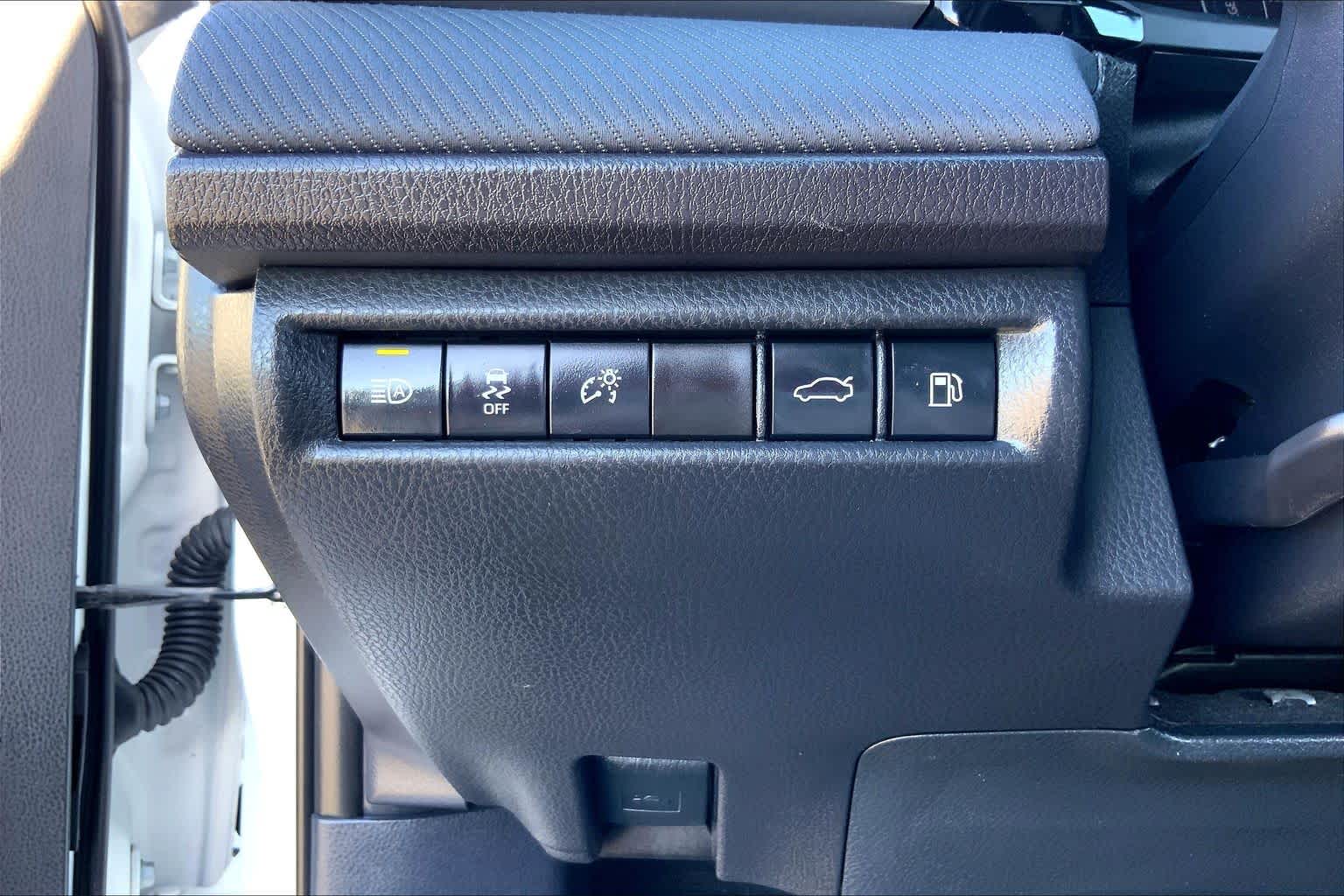 2025 Toyota Camry SE Ice Cap at Group 1 Toyota Southwest