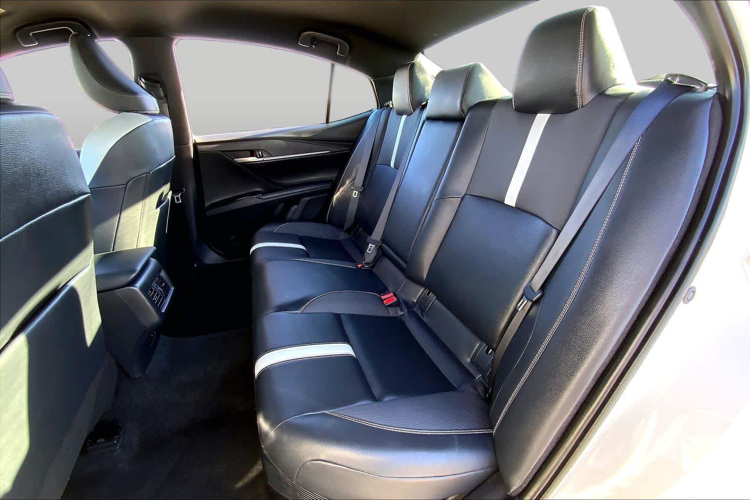 2025 Toyota Camry SE Ice Cap at Group 1 Toyota Southwest
