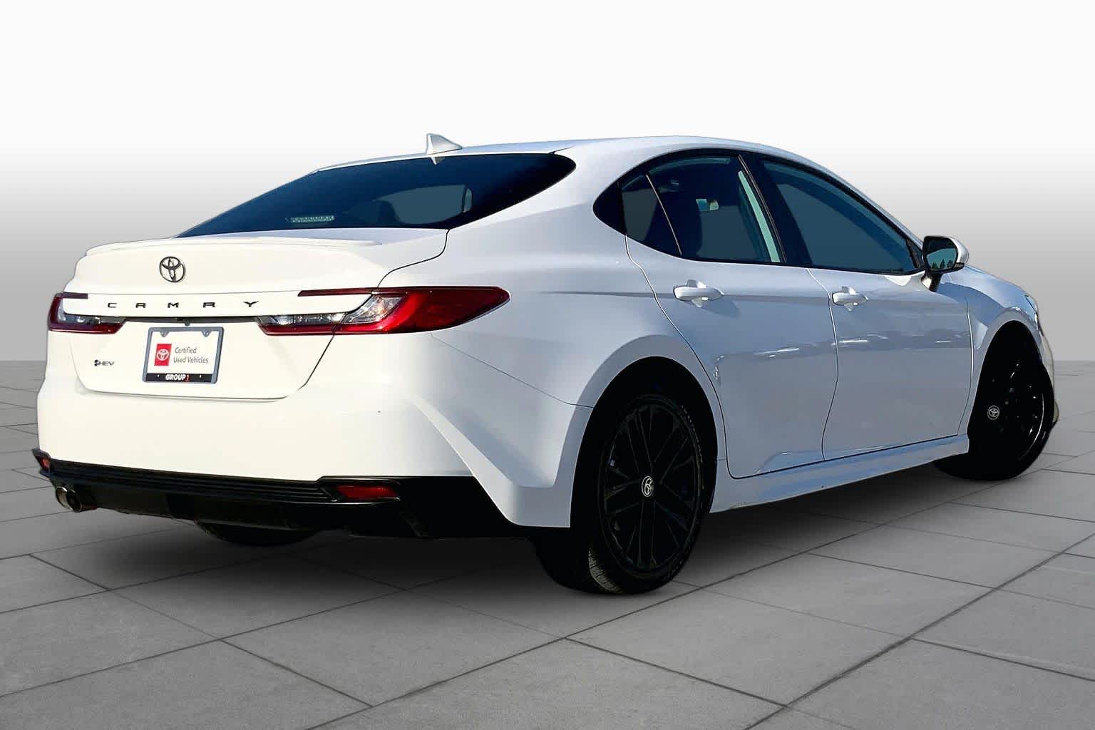2025 Toyota Camry SE Ice Cap at Group 1 Toyota Southwest