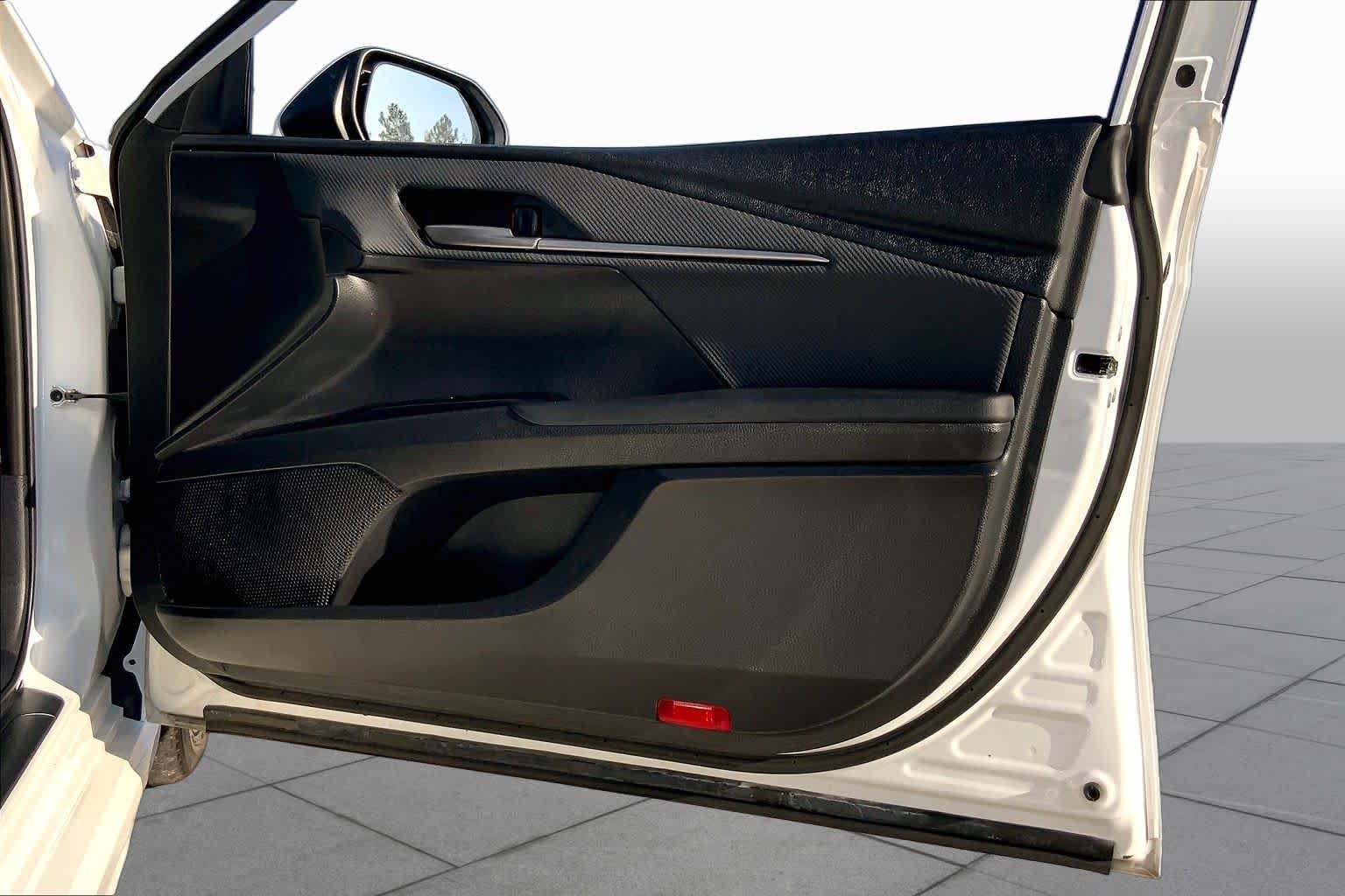 2025 Toyota Camry SE Ice Cap at Group 1 Toyota Southwest