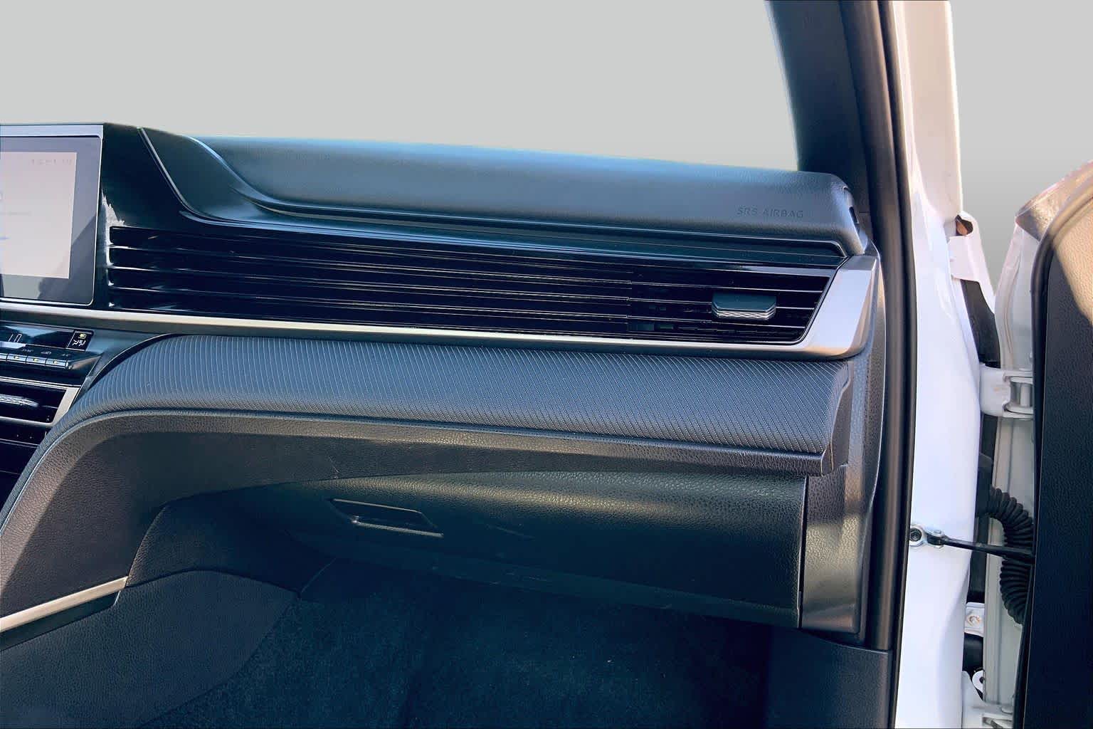 2025 Toyota Camry SE Ice Cap at Group 1 Toyota Southwest