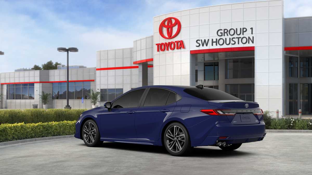2026 Toyota Camry photo 35 of 44