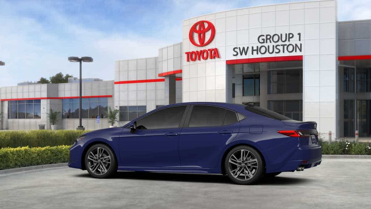 2026 Toyota Camry photo 5 of 44