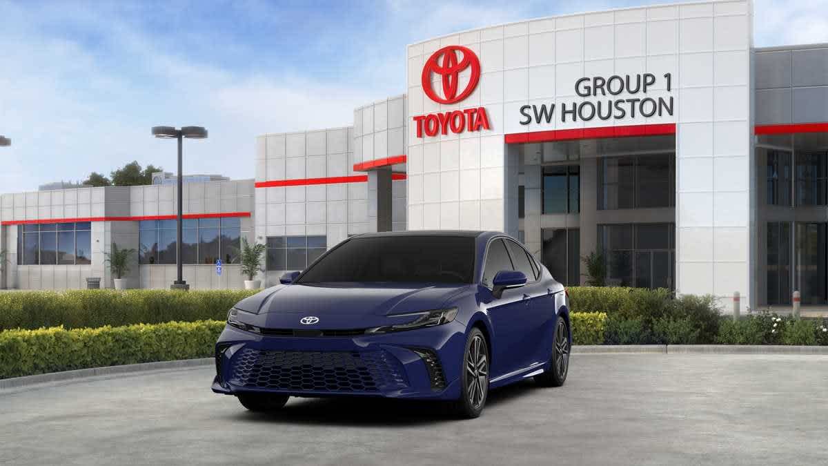 2026 Toyota Camry photo 18 of 44