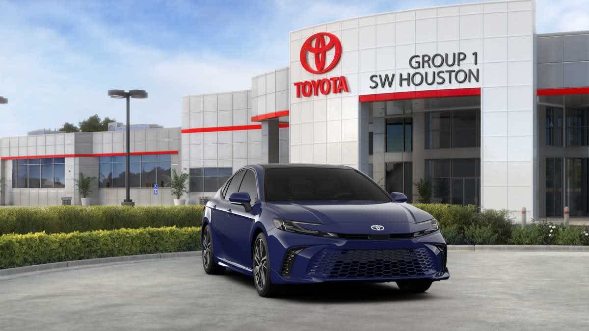 2026 Toyota Camry photo 16 of 44