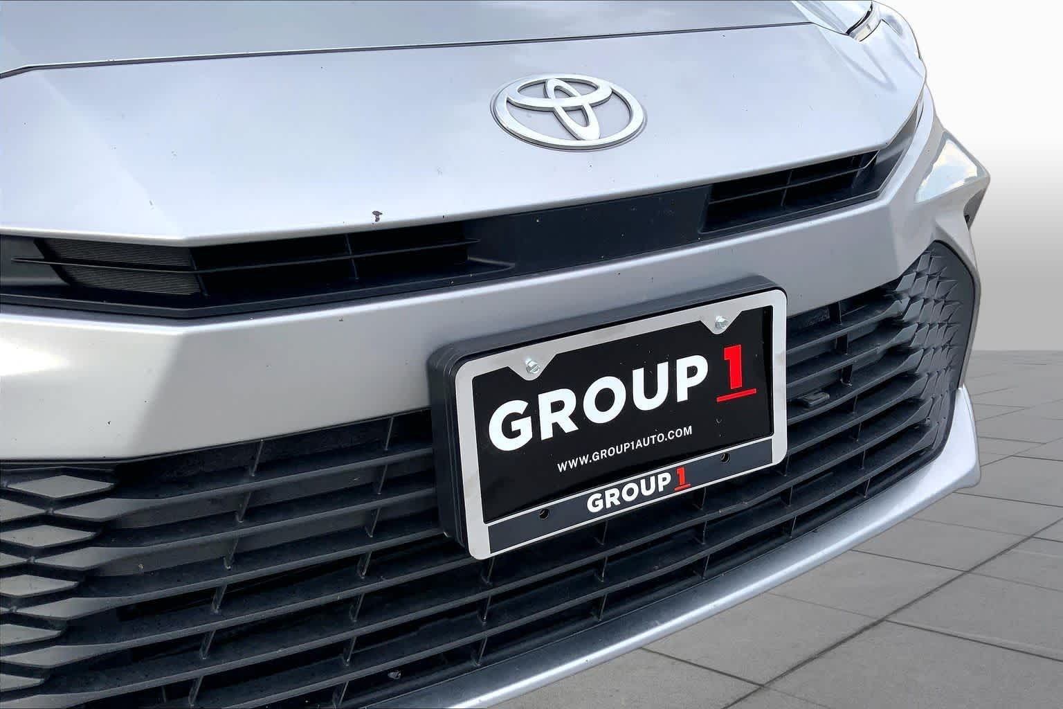 2025 Toyota Camry photo 29 of 36