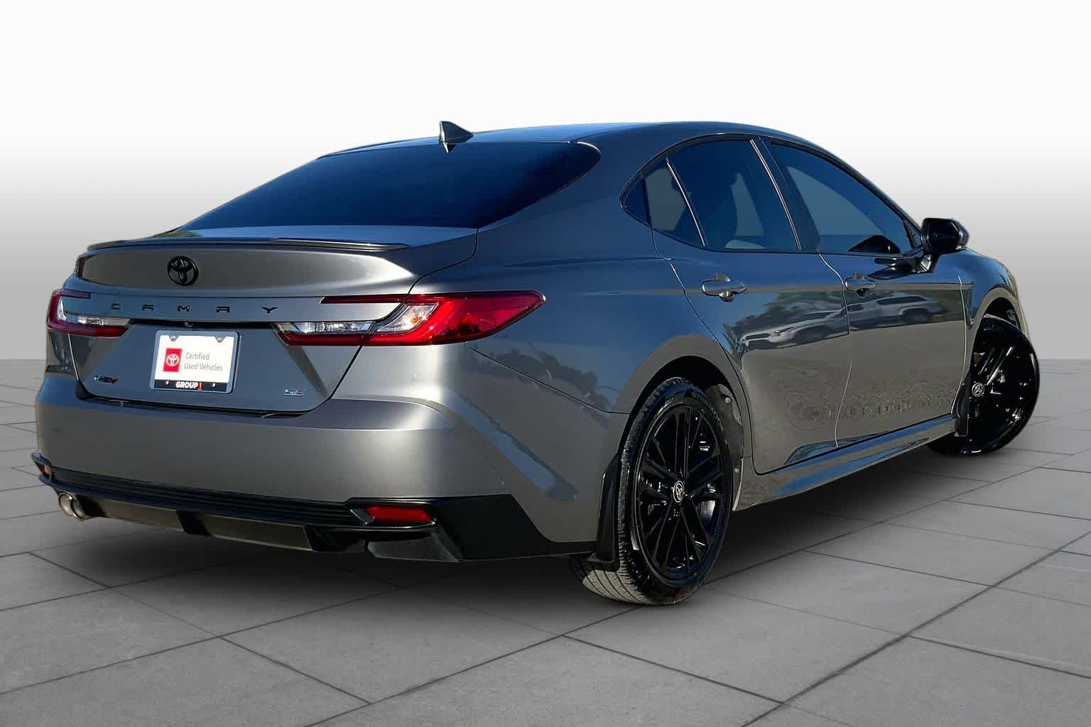 2026 Toyota Camry photo 13 of 36