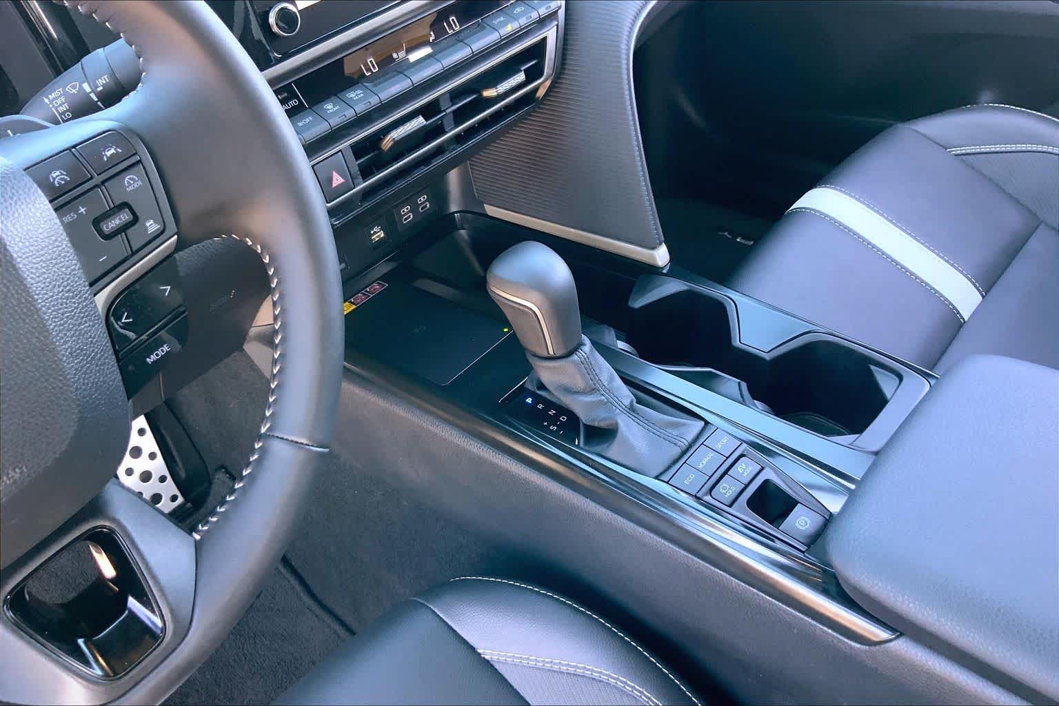 2026 Toyota Camry photo 16 of 36