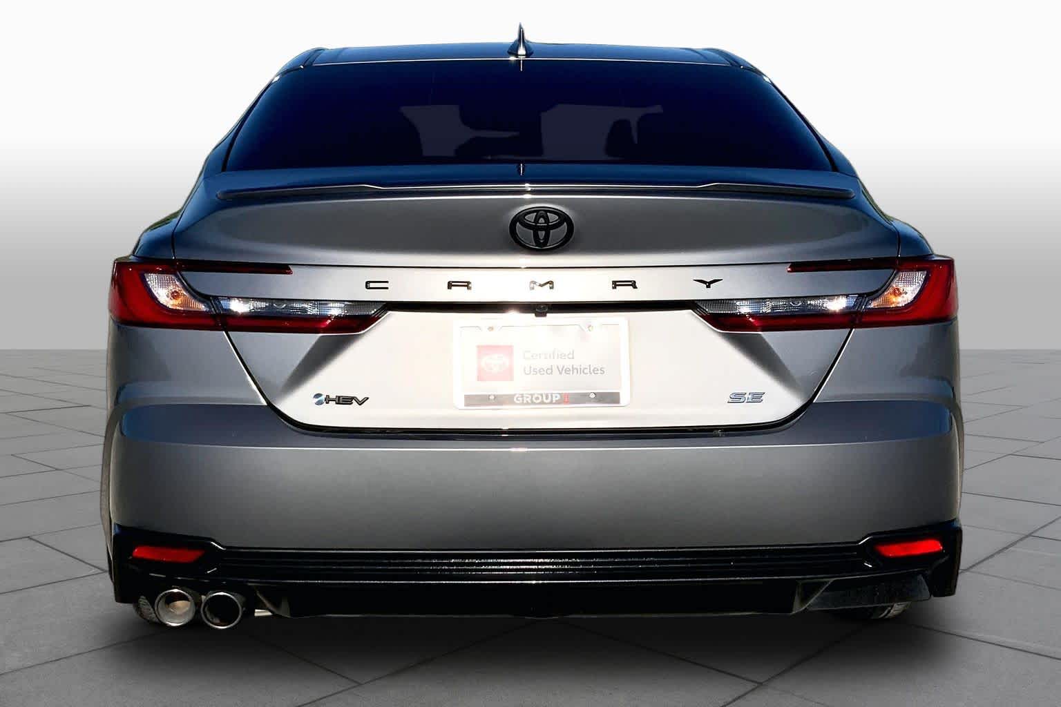 2026 Toyota Camry photo 5 of 36