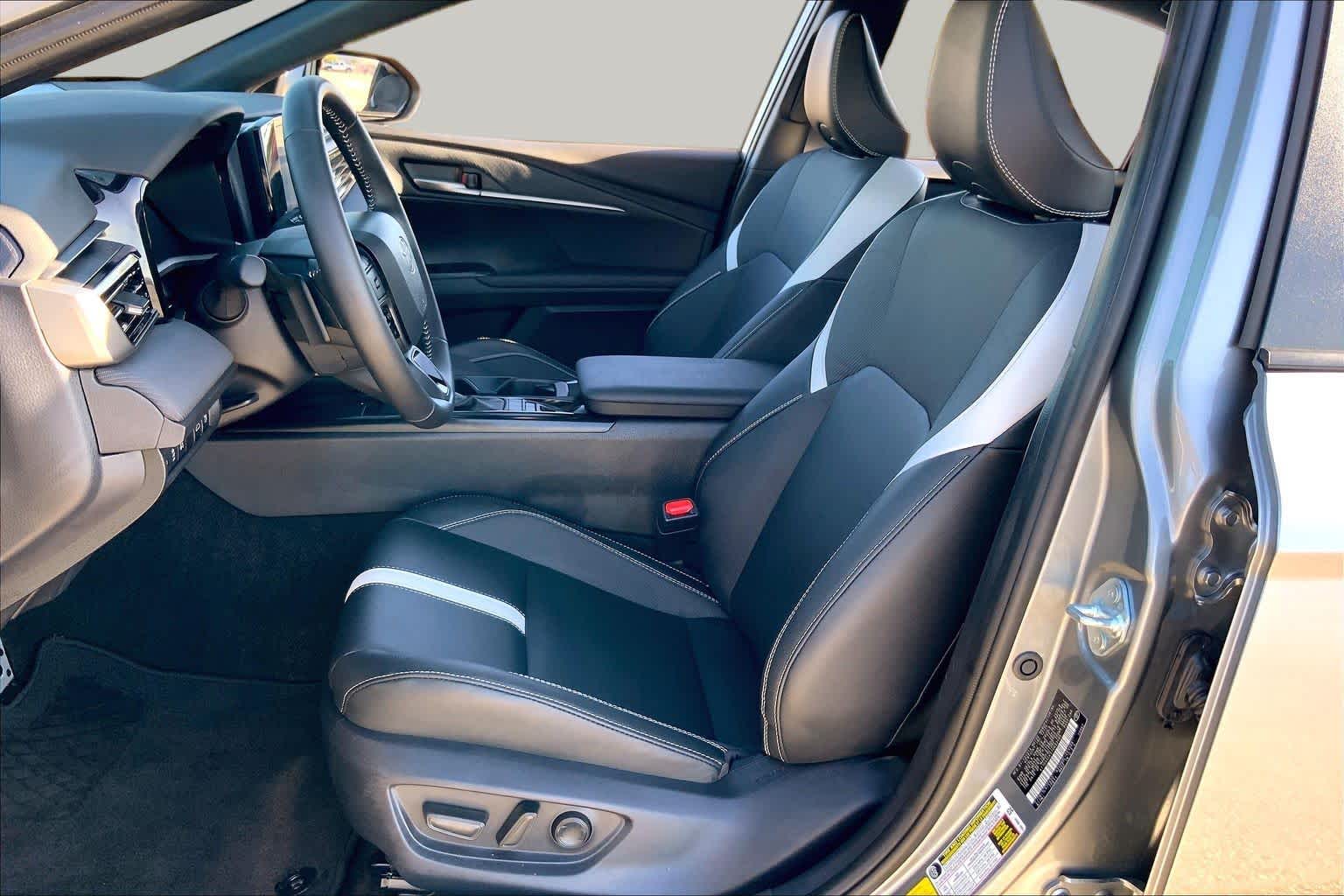 2026 Toyota Camry photo 8 of 36