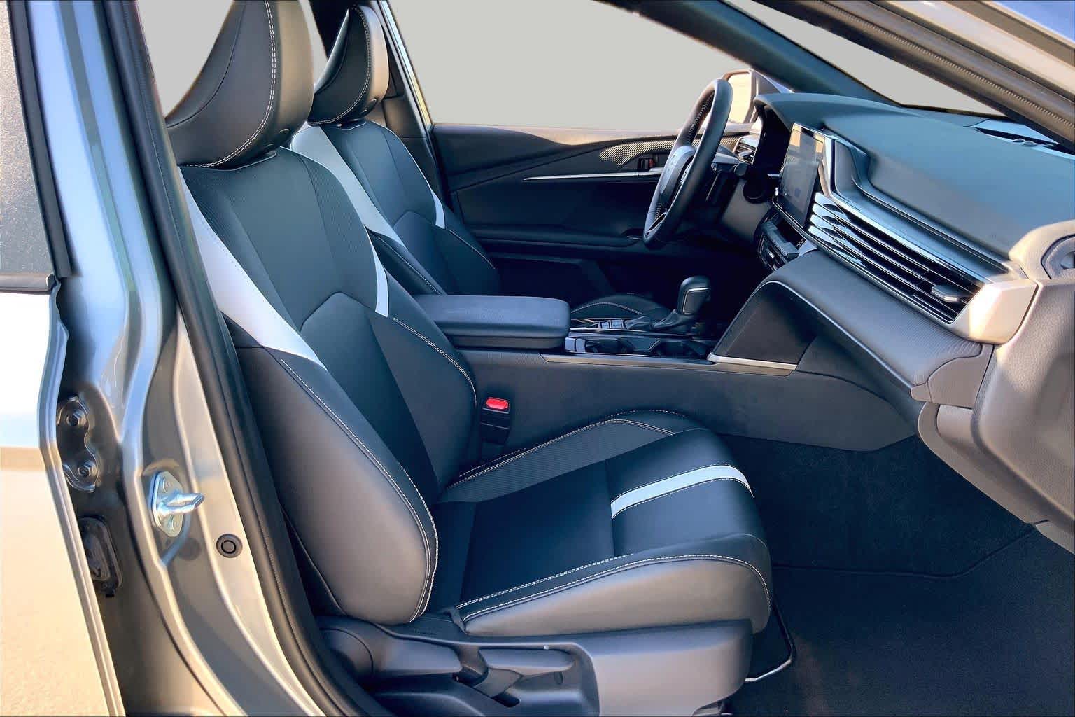 2026 Toyota Camry photo 9 of 36