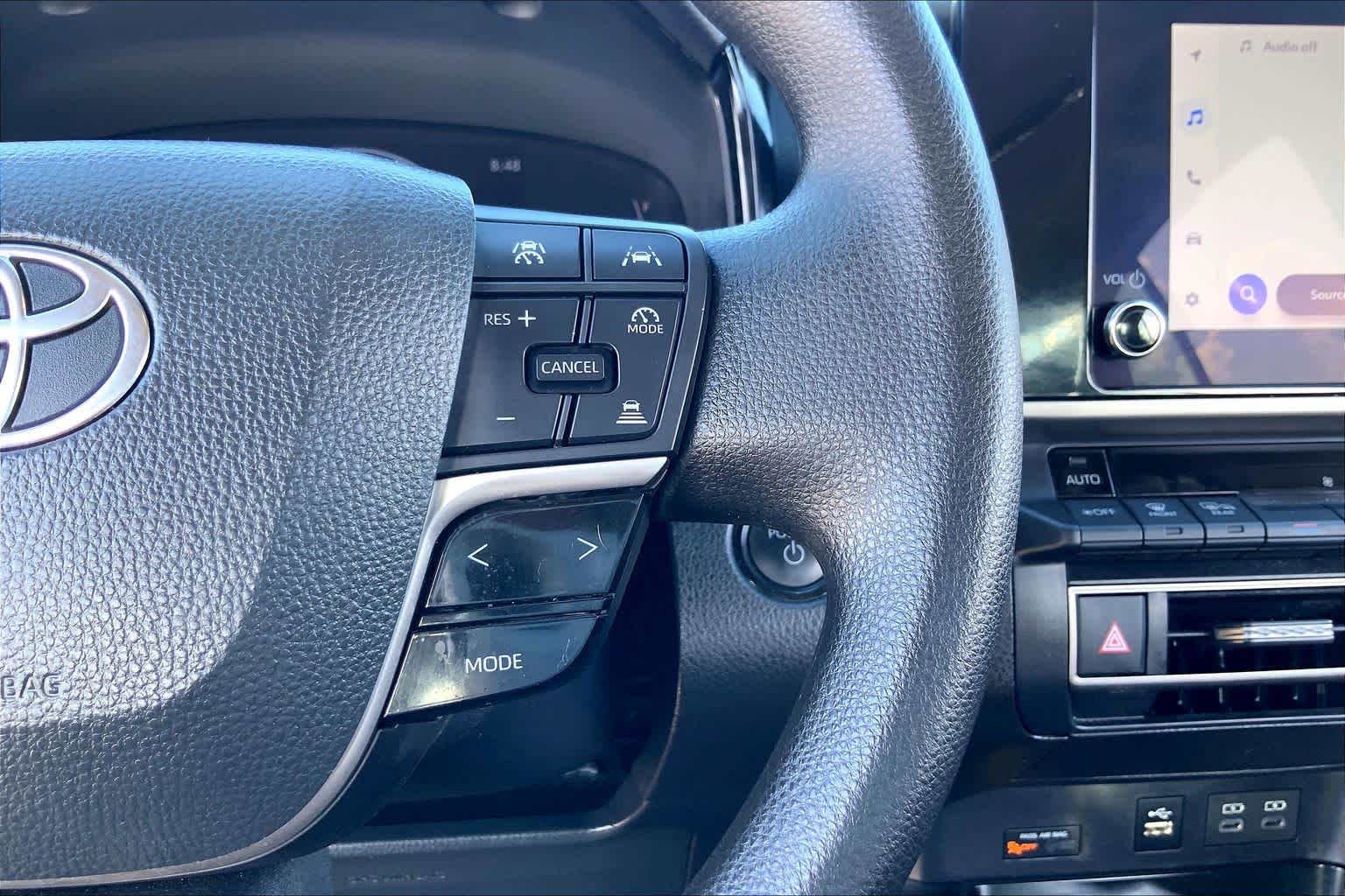 2025 Toyota Camry photo 24 of 36