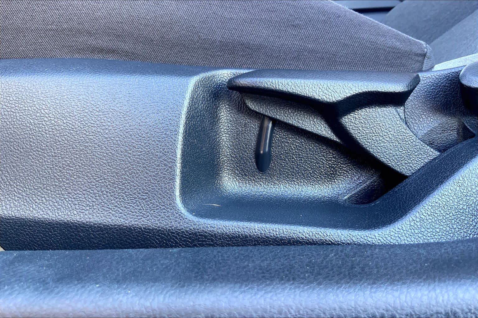 2025 Toyota Camry photo 34 of 36