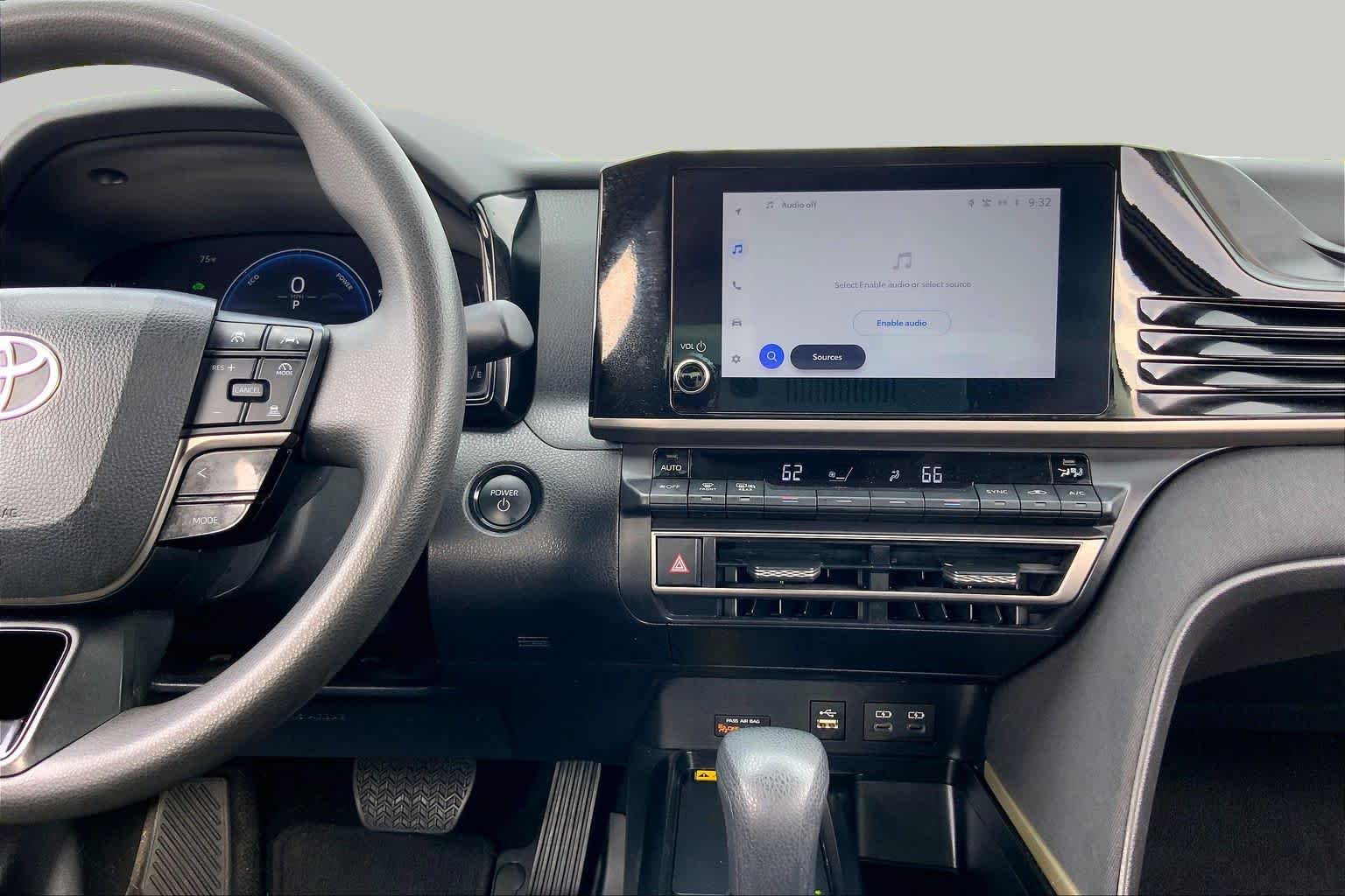 2026 Toyota Camry photo 7 of 36