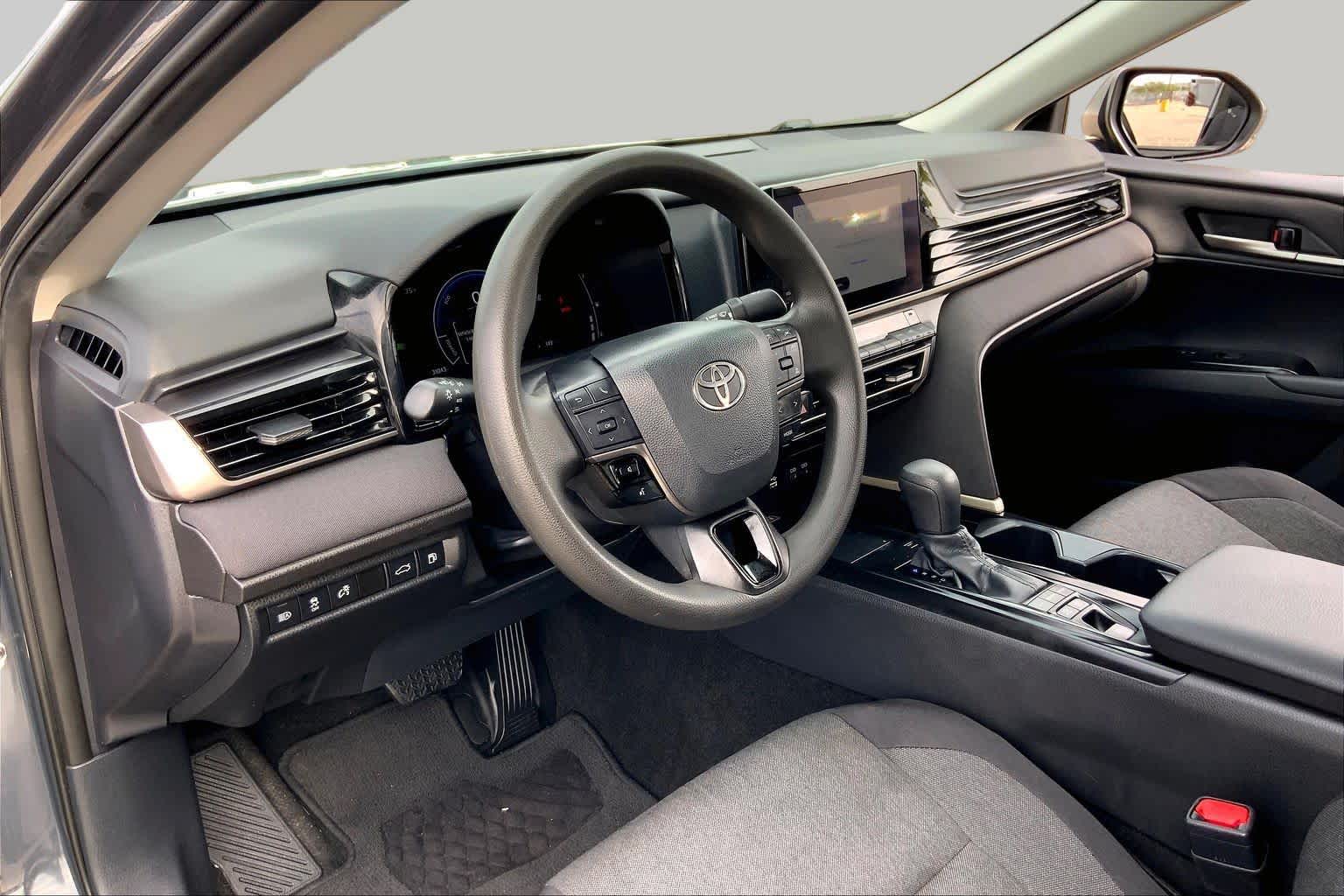 2026 Toyota Camry photo 17 of 36