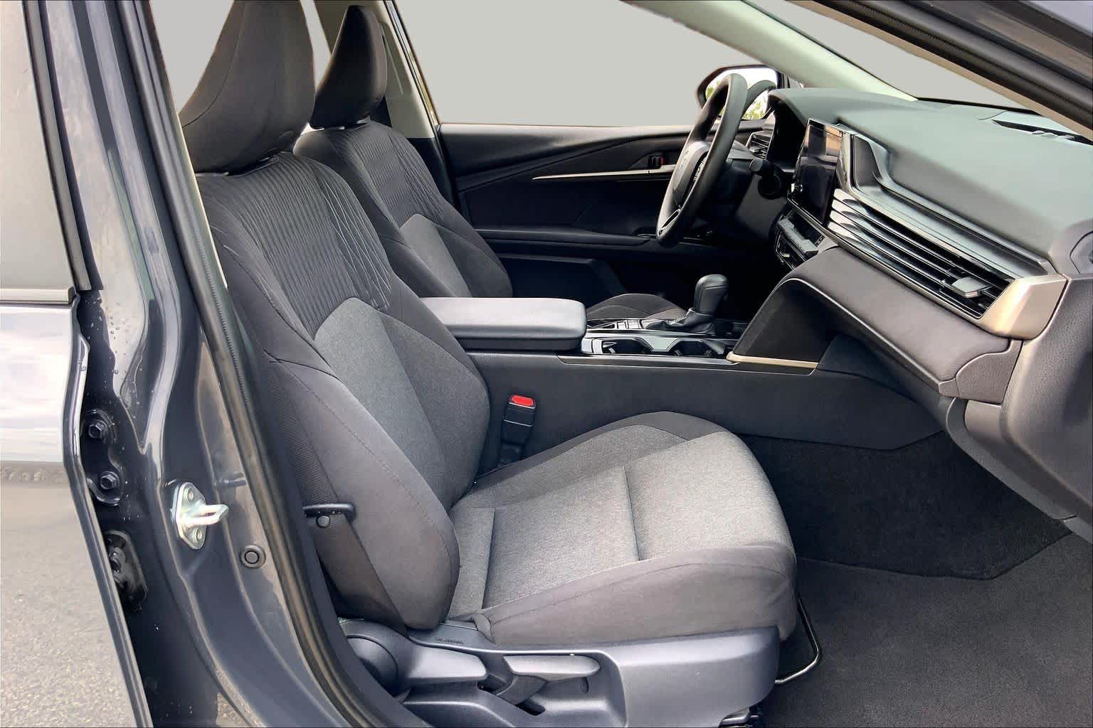 2026 Toyota Camry photo 9 of 36