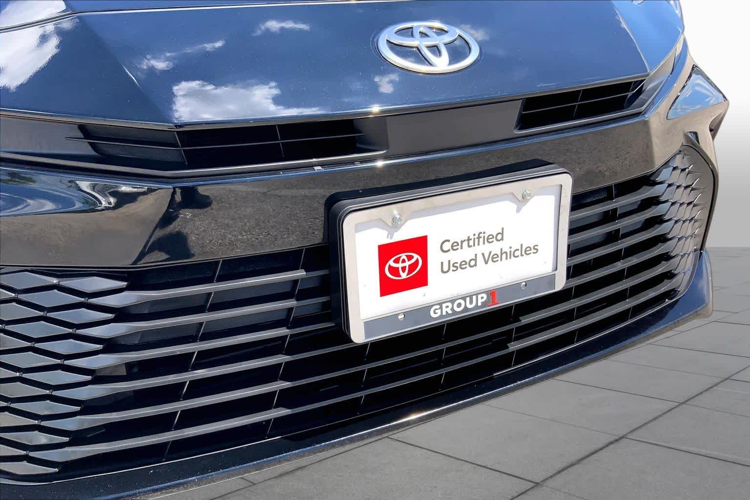 2025 Toyota Camry photo 28 of 35
