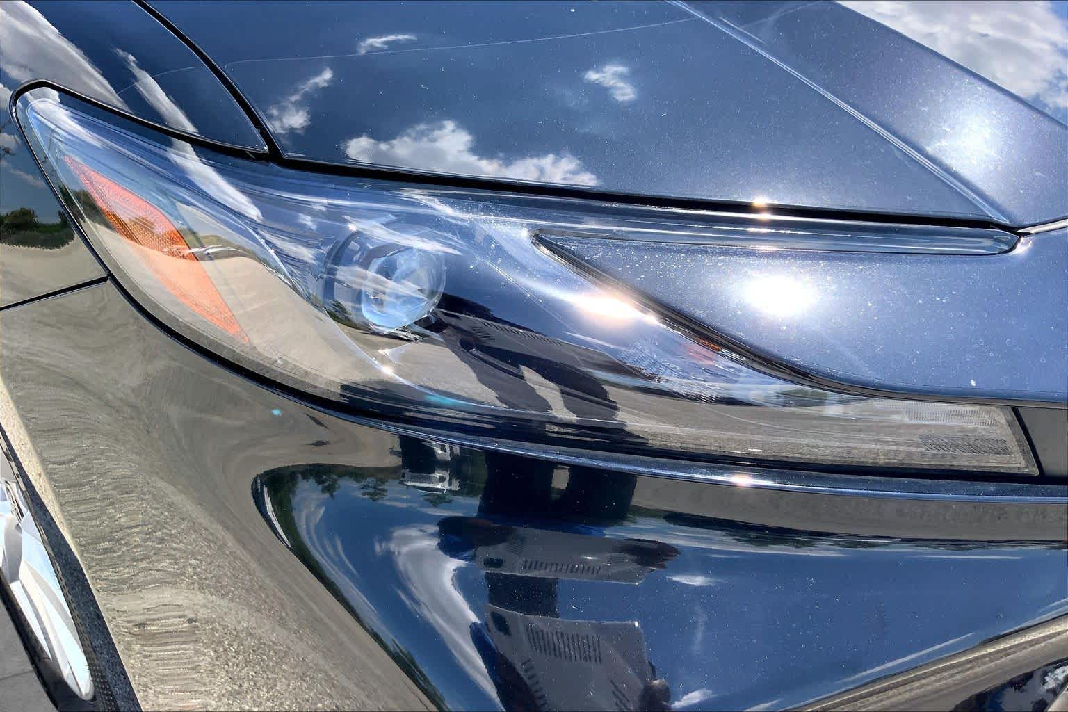 2025 Toyota Camry photo 26 of 35