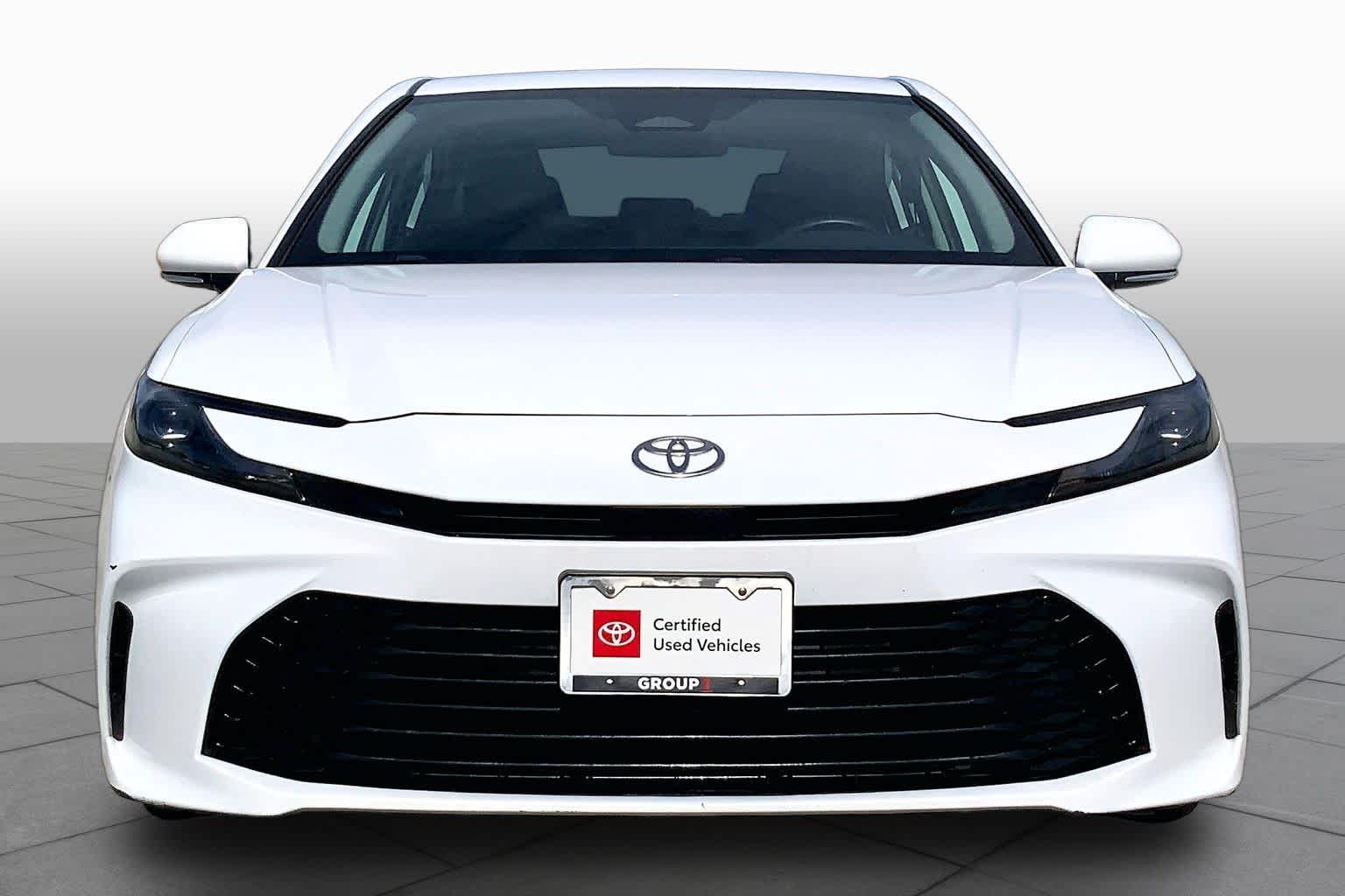 2025 Toyota Camry photo 4 of 36