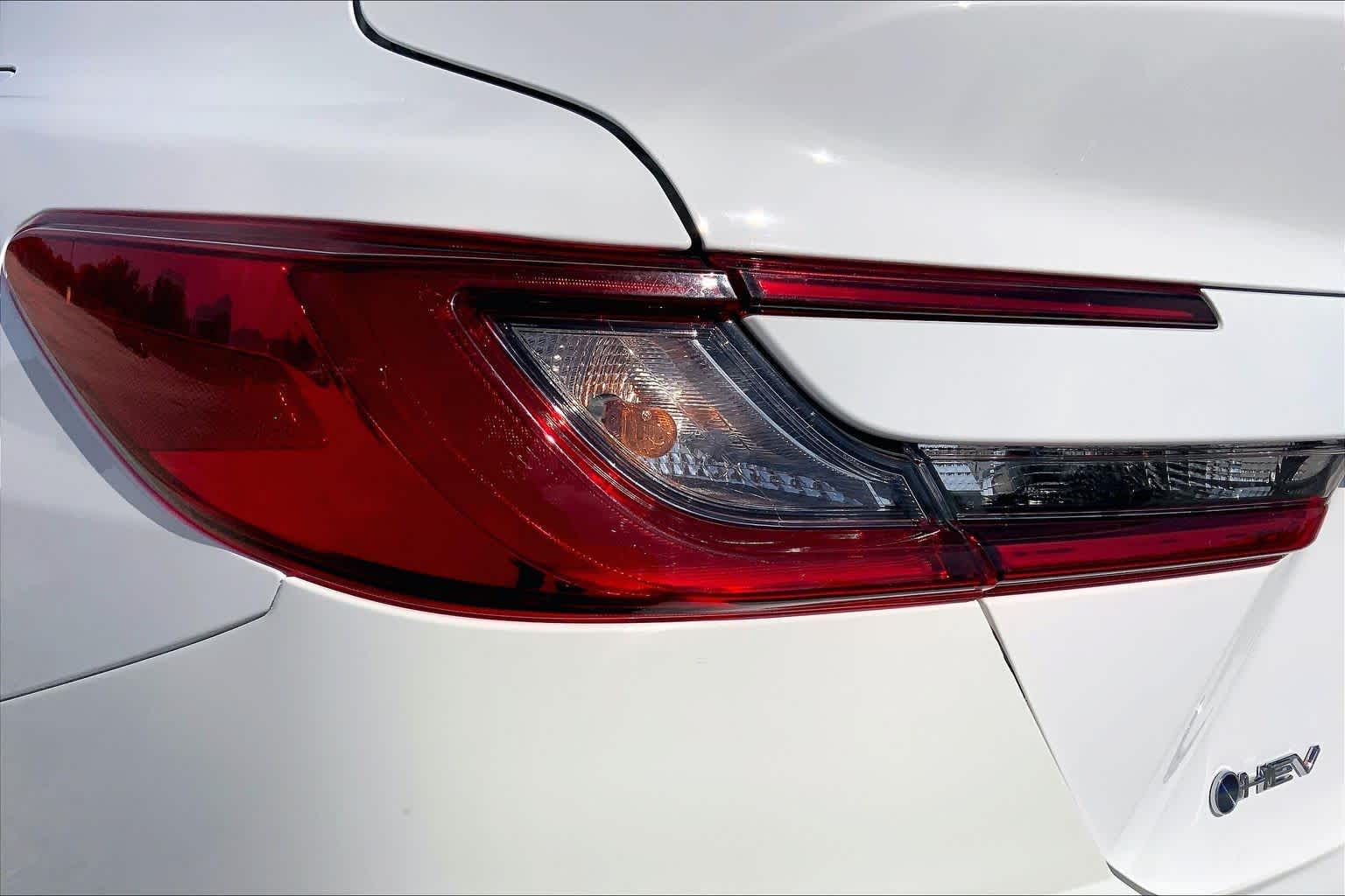 2025 Toyota Camry photo 28 of 36