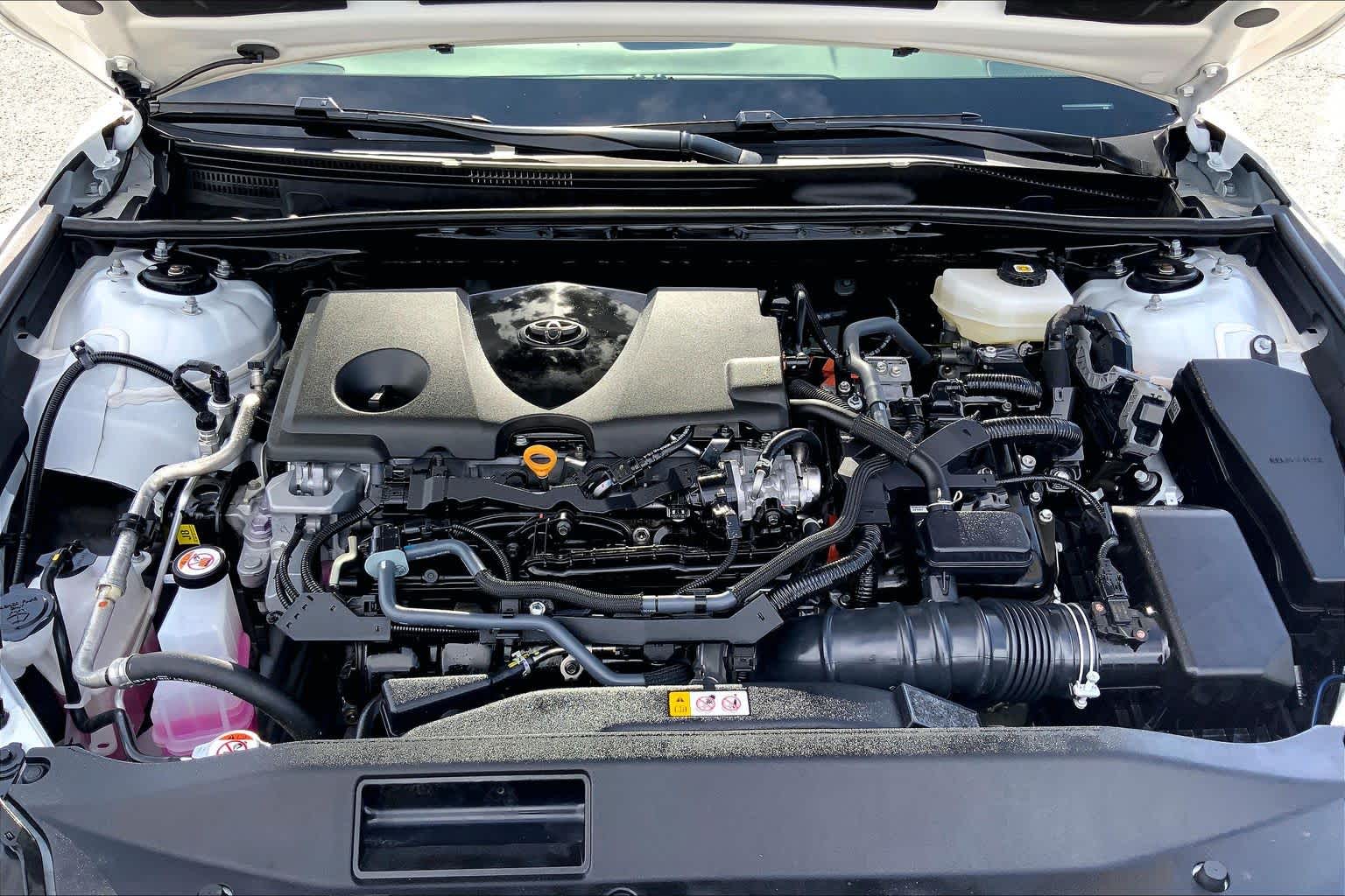 2025 Toyota Camry photo 31 of 36