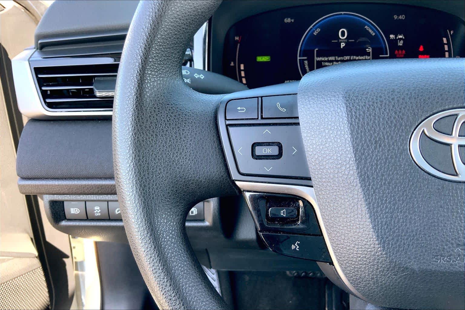 2025 Toyota Camry SE Ice Cap at Group 1 Toyota Southwest
