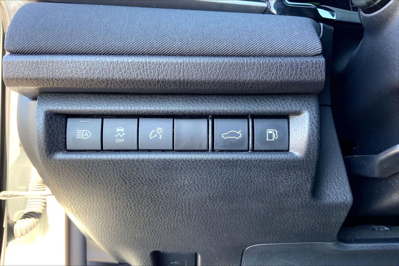 2025 Toyota Camry SE Ice Cap at Group 1 Toyota Southwest