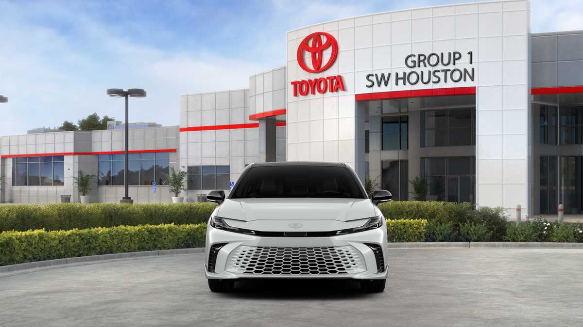 2026 Toyota Camry photo 35 of 36